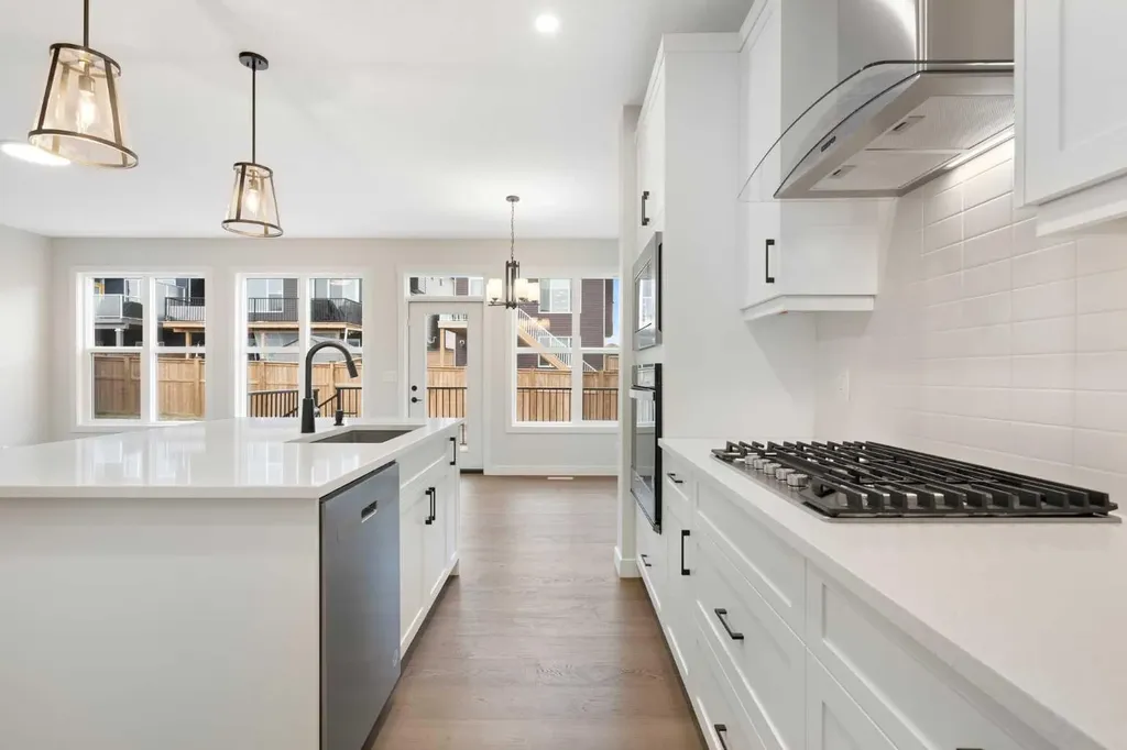 334 Rivercrest Road Cochrane AB T4C 3E9