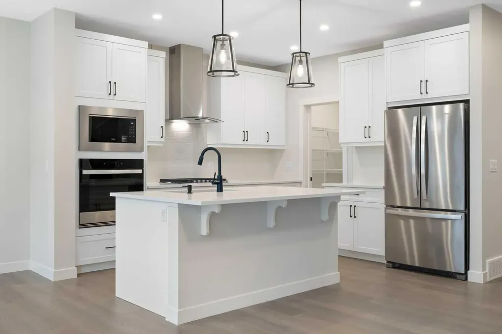 334 Rivercrest Road Cochrane AB T4C 3E9