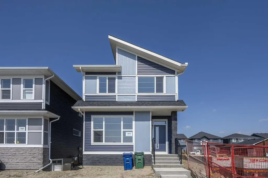 314 Midgrove Link SW Airdrie AB T4B5K8