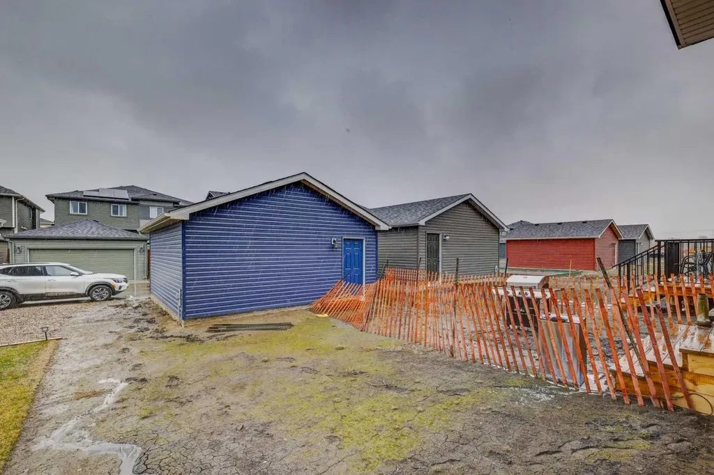 314 Midgrove Link SW Airdrie AB T4B5K8
