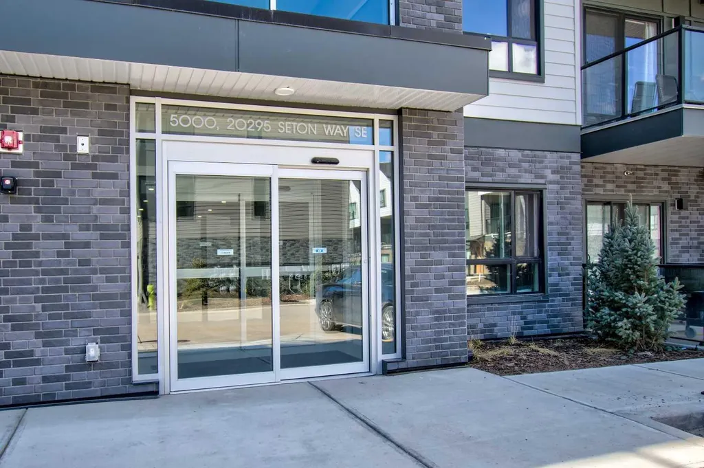 20295 Seton Way SE Calgary AB T3M 3Y9
