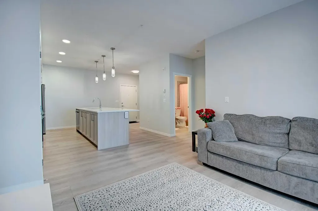 20295 Seton Way SE Calgary AB T3M 3Y9