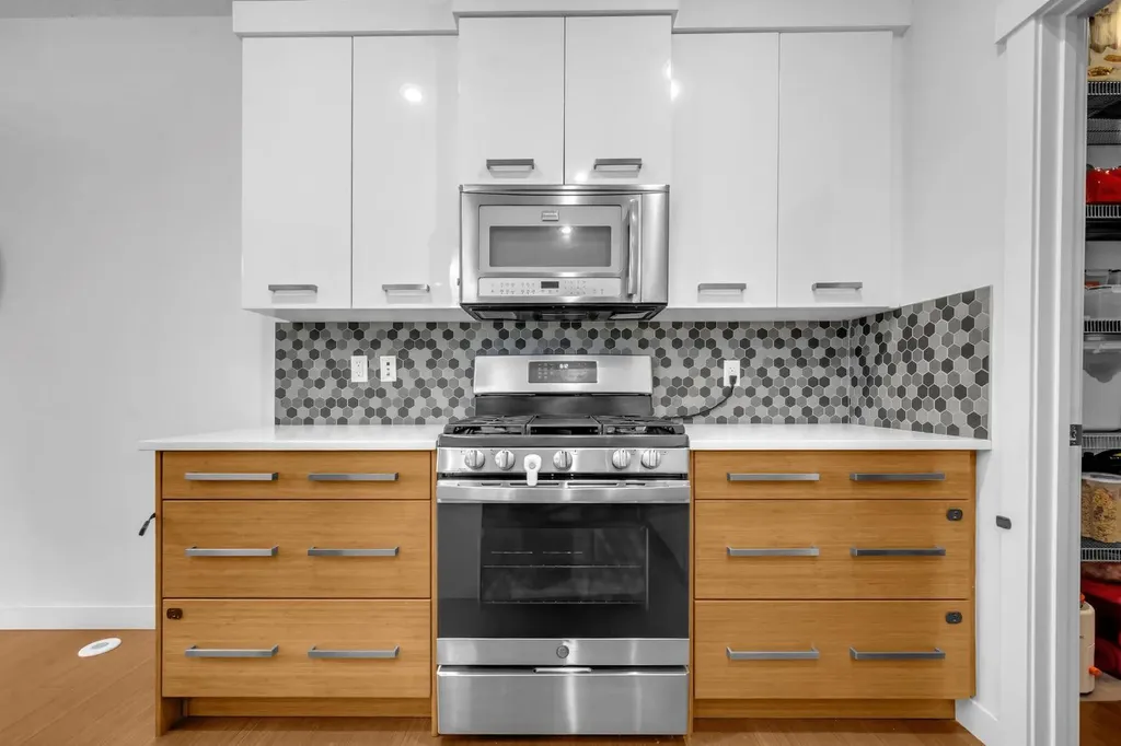 233 Cranarch Common SE Calgary AB T3M1M3