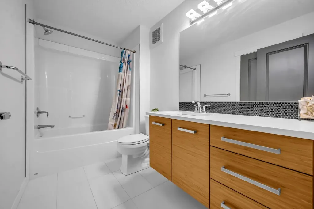 233 Cranarch Common SE Calgary AB T3M1M3