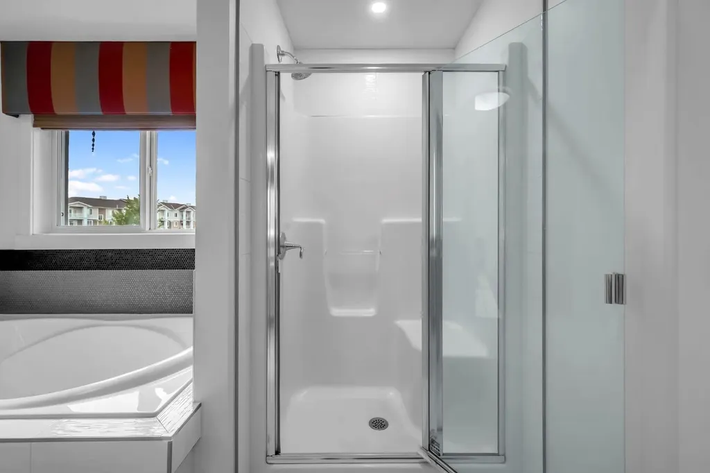 233 Cranarch Common SE Calgary AB T3M1M3