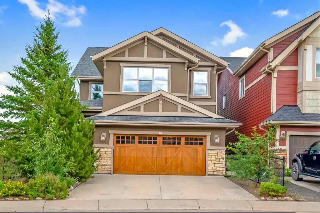 233 Cranarch Common SE Calgary AB T3M1M3