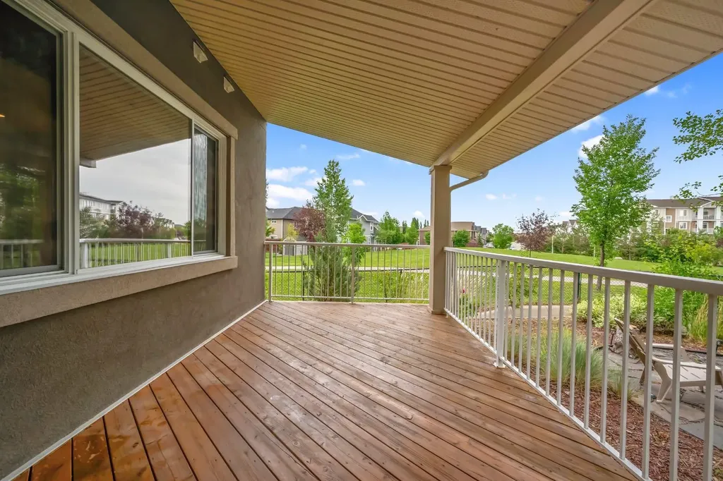 233 Cranarch Common SE Calgary AB T3M1M3