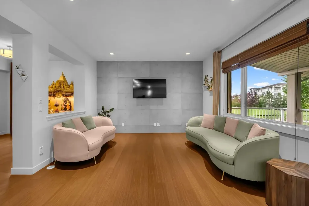 233 Cranarch Common SE Calgary AB T3M1M3