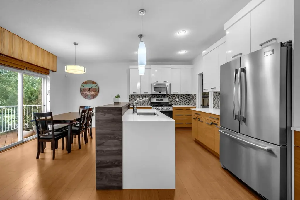 233 Cranarch Common SE Calgary AB T3M1M3