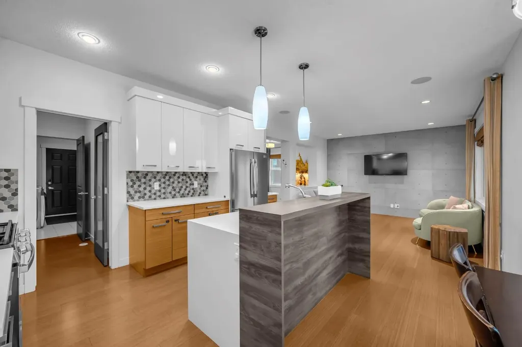 233 Cranarch Common SE Calgary AB T3M1M3