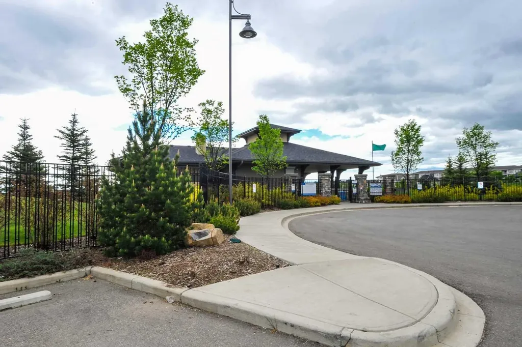 52 Masters Link SE Calgary AB T3M 2N2