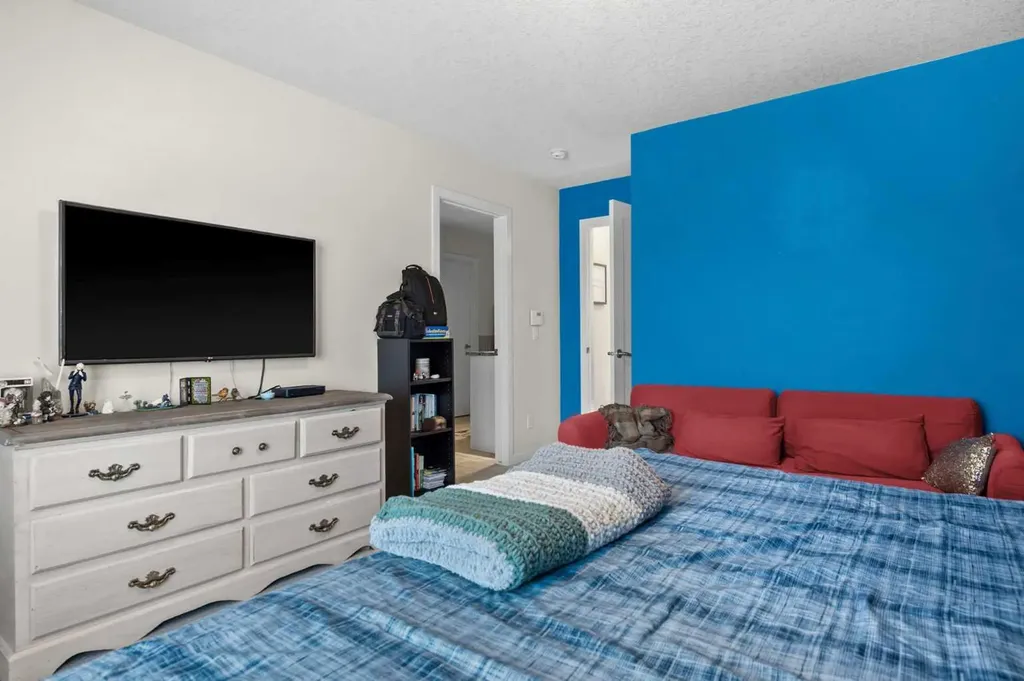 204 Walden Parade SE Calgary AB T2X 2A6