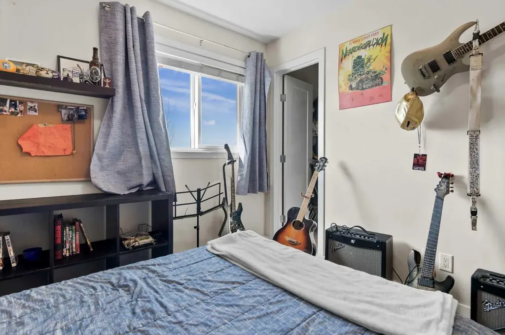 204 Walden Parade SE Calgary AB T2X 2A6