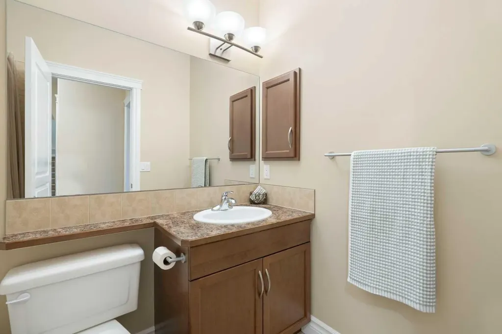70 Muirfield Boulevard Lyalta AB T0J1Y1