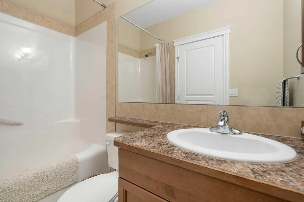 70 Muirfield Boulevard Lyalta AB T0J1Y1