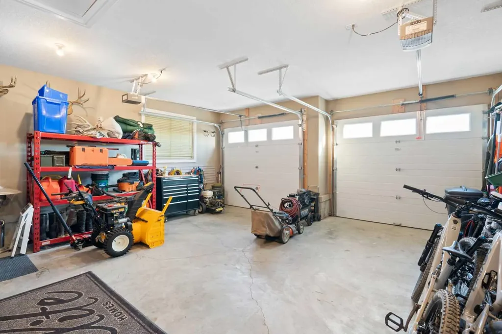 70 Muirfield Boulevard Lyalta AB T0J1Y1