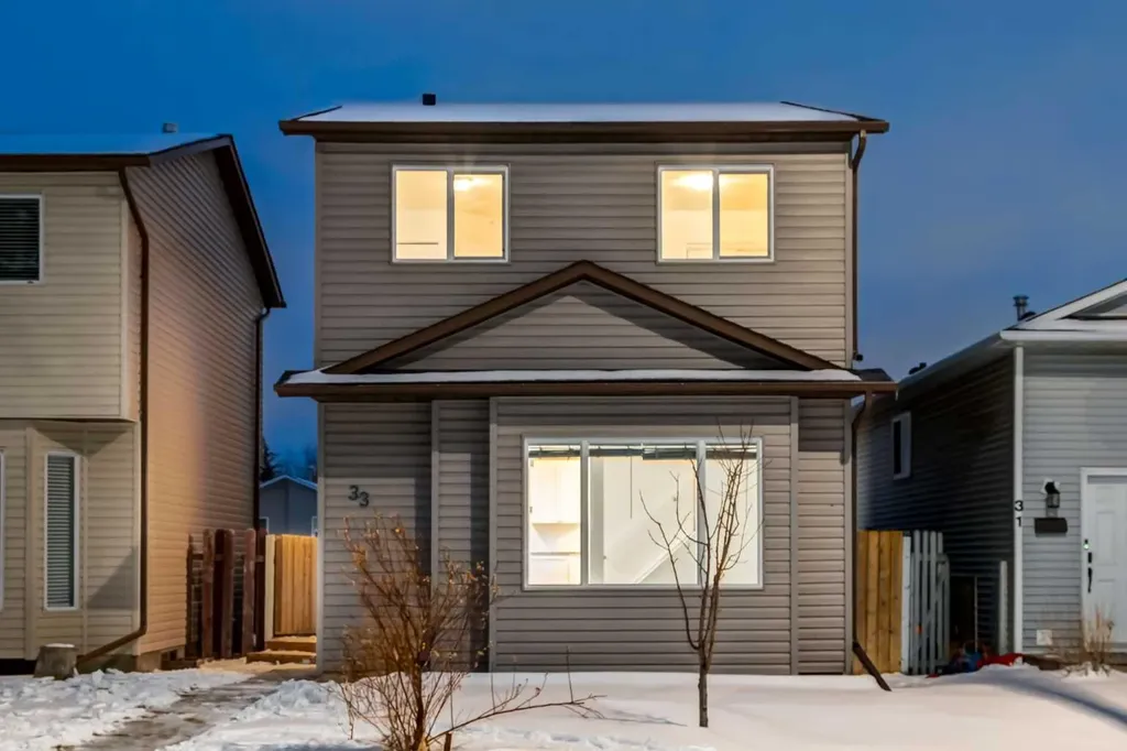 33 Martindale Court NE Calgary AB T3J 2V8