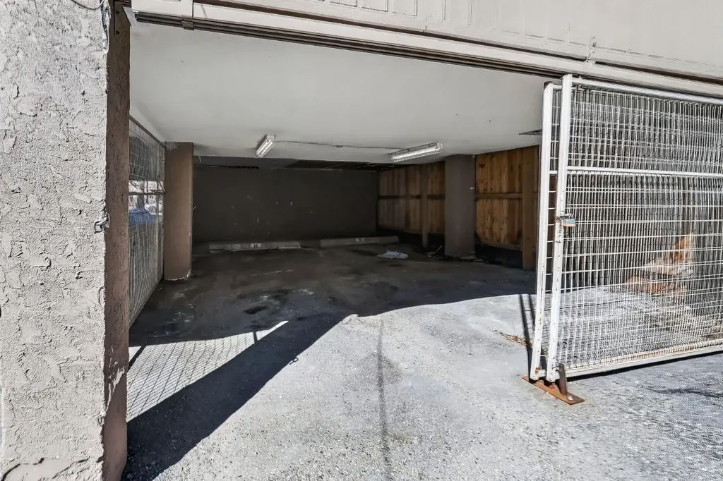 835 19 Avenue SW Calgary AB T2T0H6
