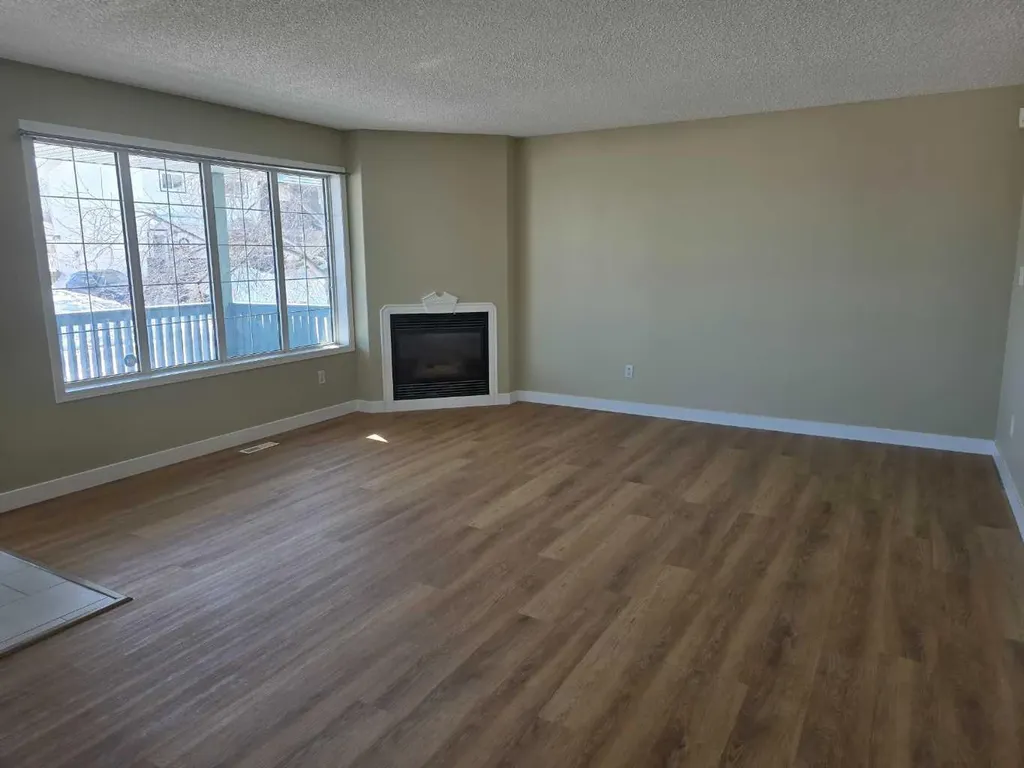 100 Sirius Avenue Fort Mcmurray AB T9H 5E1
