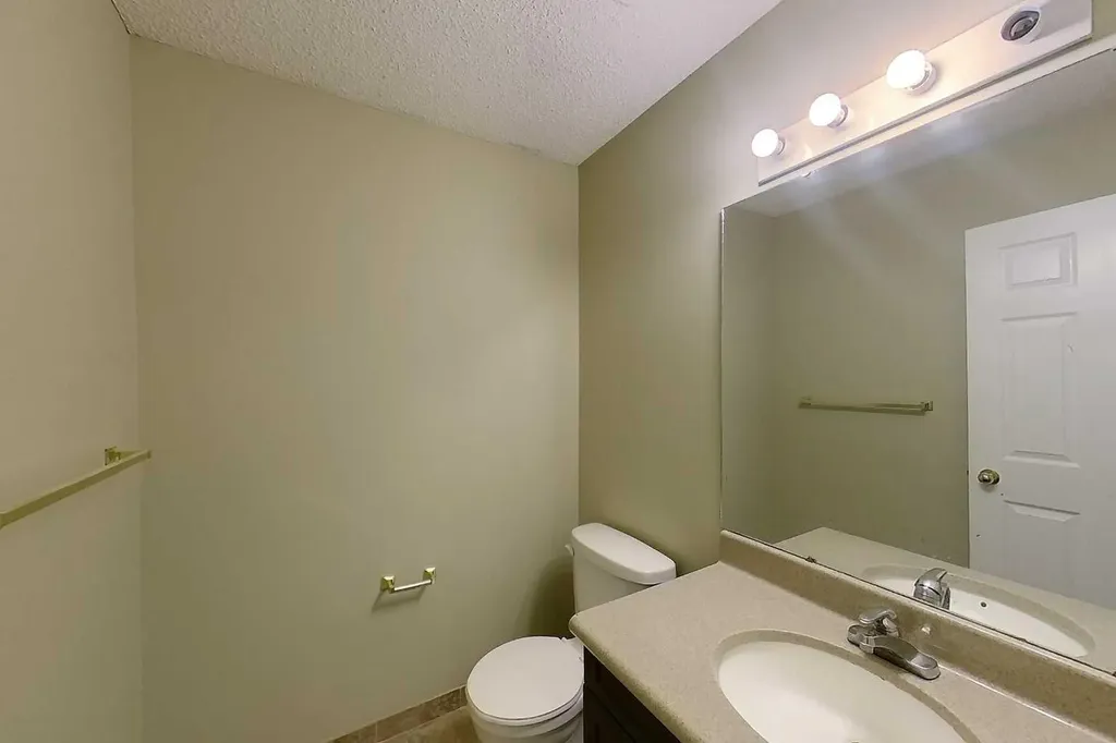 100 Sirius Avenue Fort Mcmurray AB T9H 5E1