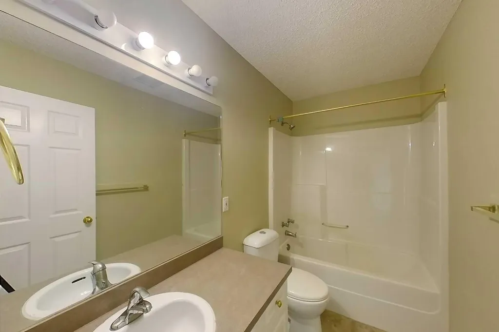 100 Sirius Avenue Fort Mcmurray AB T9H 5E1