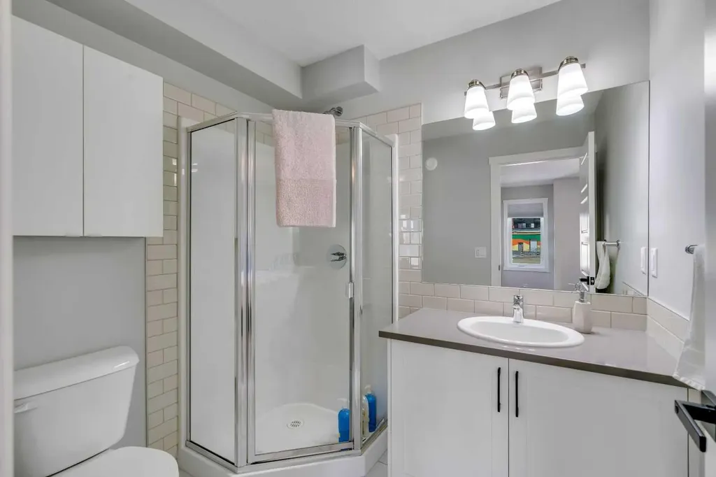 19500 37 Street SE Calgary AB T3M 2W9