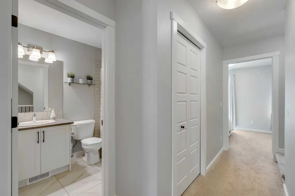 19500 37 Street SE Calgary AB T3M 2W9