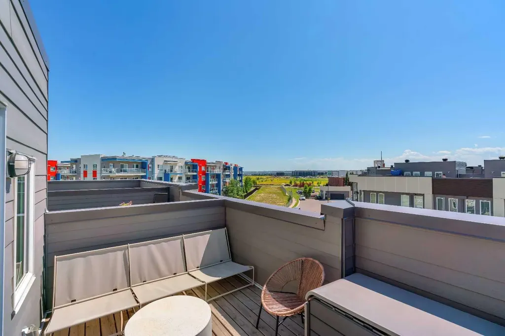 19500 37 Street SE Calgary AB T3M 2W9
