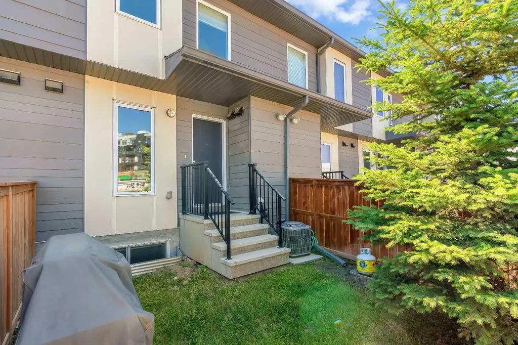 19500 37 Street SE Calgary AB T3M 2W9