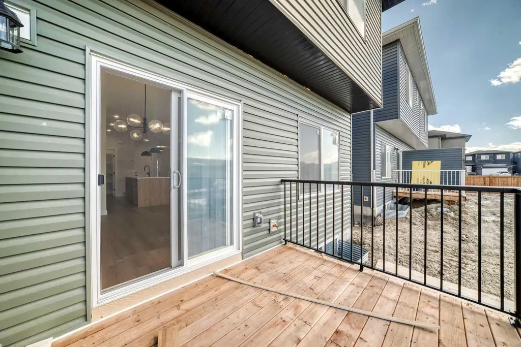 117 Baysprings Gardens SW Airdrie AB T4B 5C6