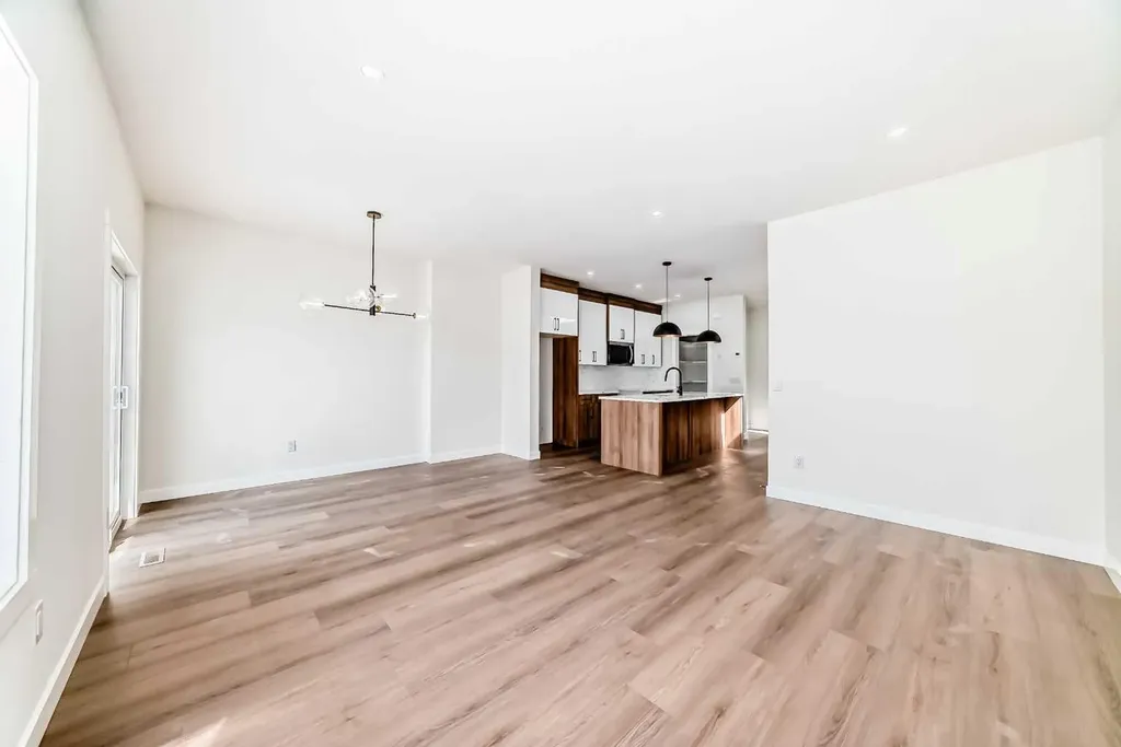 117 Baysprings Gardens SW Airdrie AB T4B 5C6