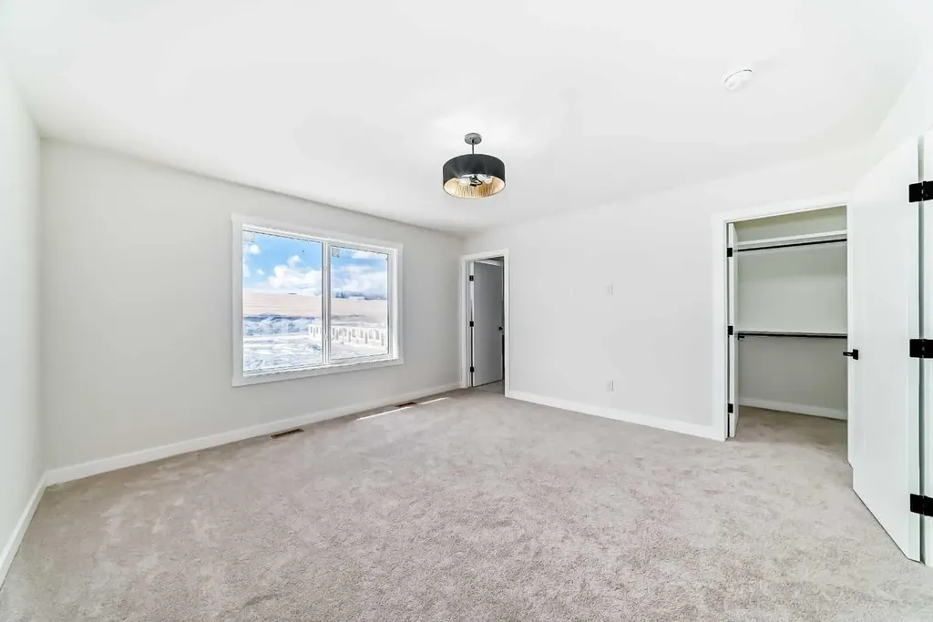 117 Baysprings Gardens SW Airdrie AB T4B 5C6