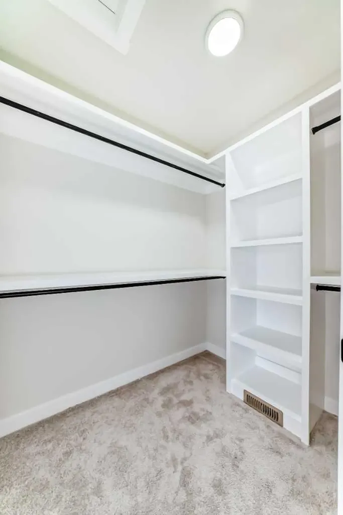 117 Baysprings Gardens SW Airdrie AB T4B 5C6