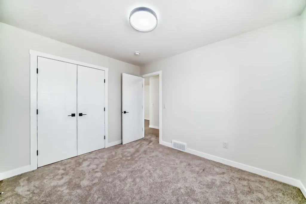 117 Baysprings Gardens SW Airdrie AB T4B 5C6