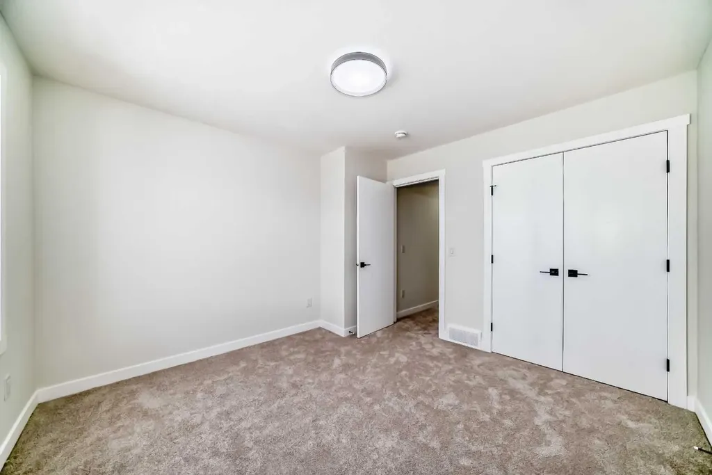 117 Baysprings Gardens SW Airdrie AB T4B 5C6