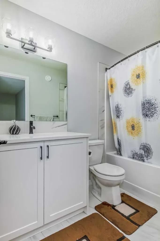 612 Seton Circle SE Calgary AB T3M 3G8