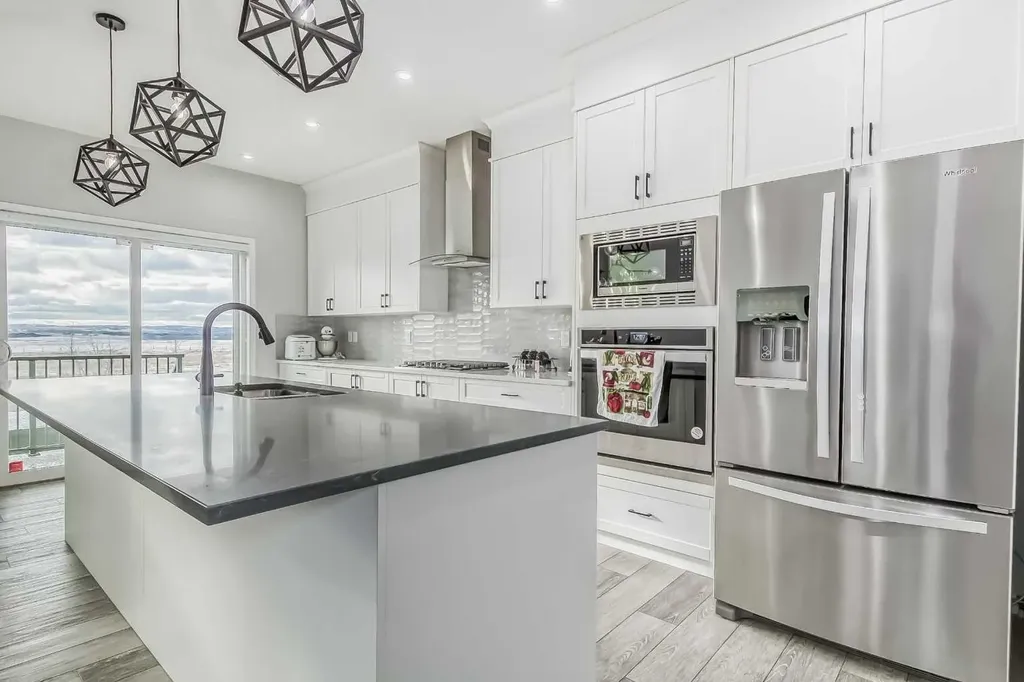 612 Seton Circle SE Calgary AB T3M 3G8