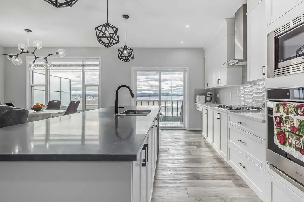 612 Seton Circle SE Calgary AB T3M 3G8