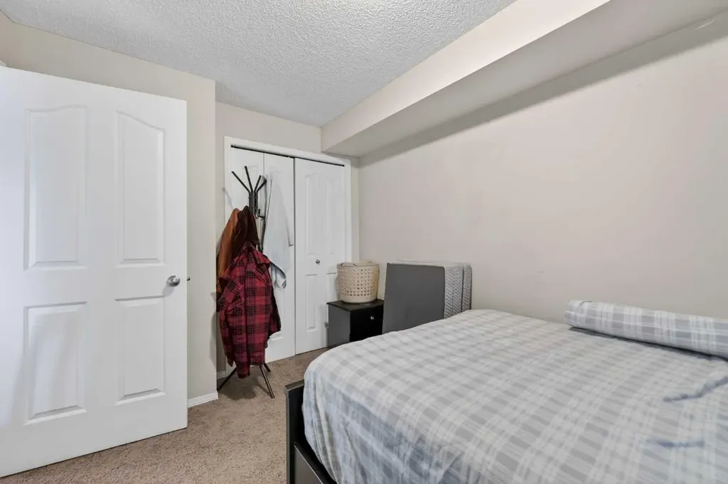 8 Bridlecrest Drive SW Calgary AB T2Y0H7