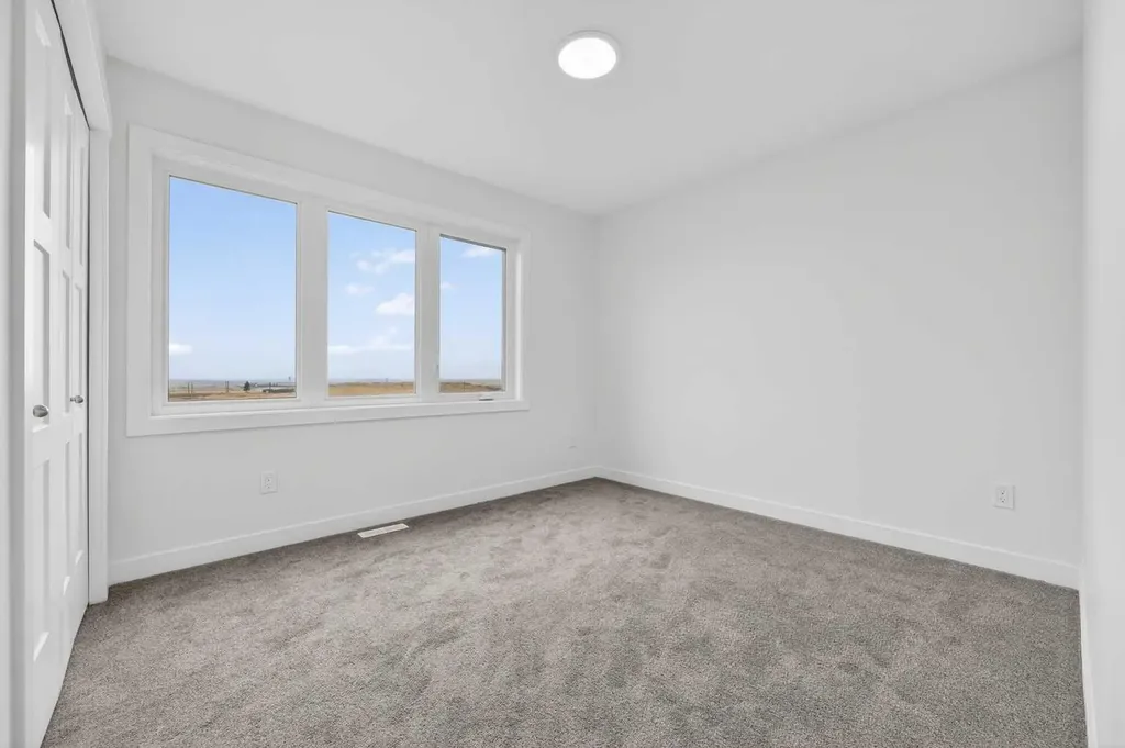 1149 Iron Ridge Avenue Crossfield AB T0M 0S0