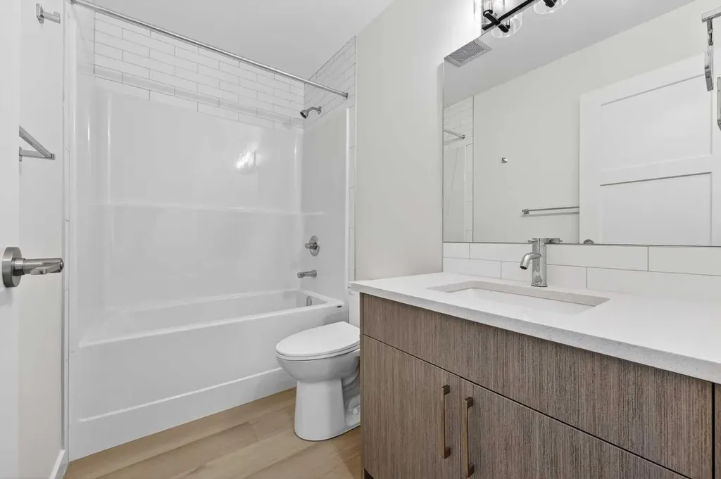 1149 Iron Ridge Avenue Crossfield AB T0M 0S0