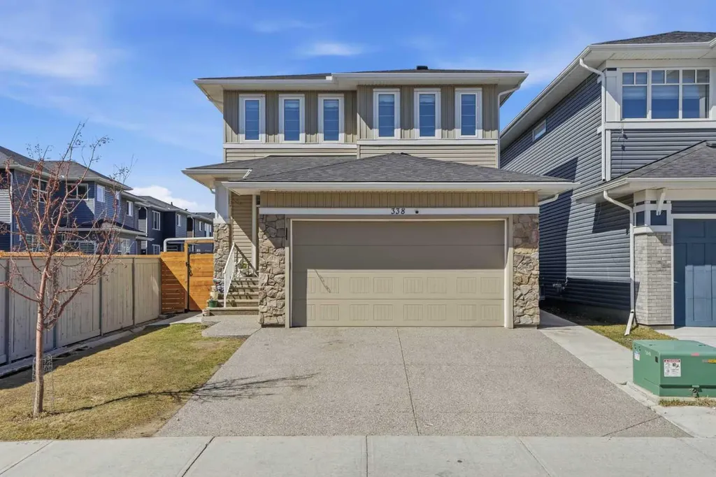 338 Red Sky Terrace NE Calgary AB T3N 1N1