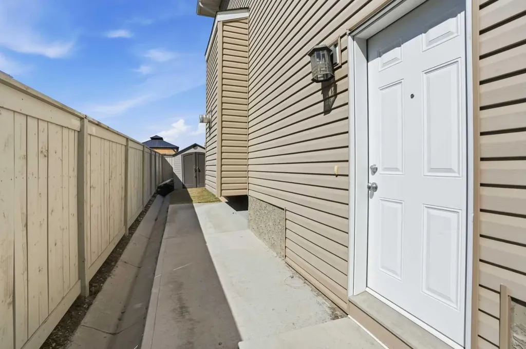 338 Red Sky Terrace NE Calgary AB T3N 1N1