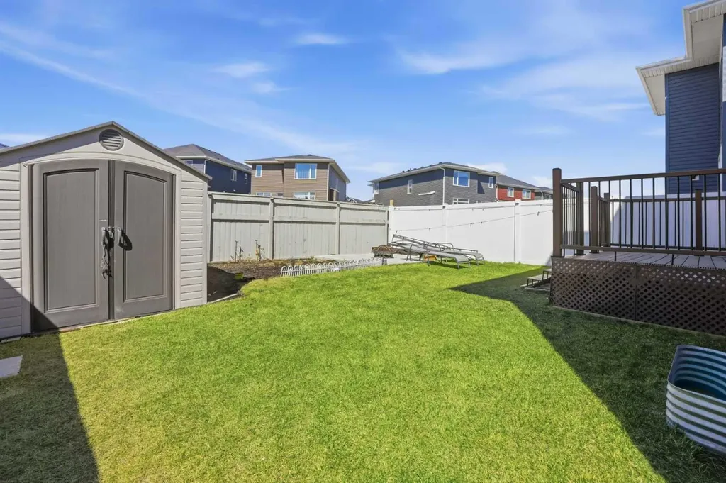 338 Red Sky Terrace NE Calgary AB T3N 1N1