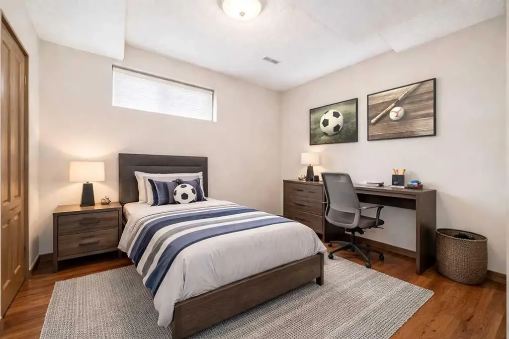 40 Cougar Ridge Heights SW Calgary AB T3H 4X5