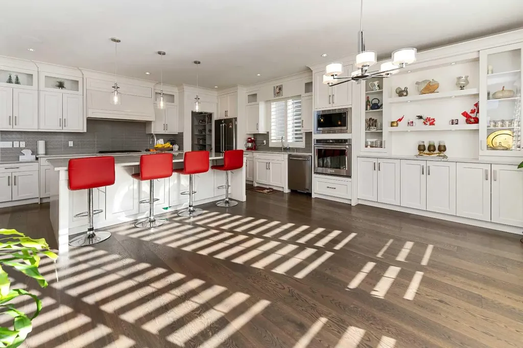 129 Kinniburgh Gardens Chestermere AB T1X0R7