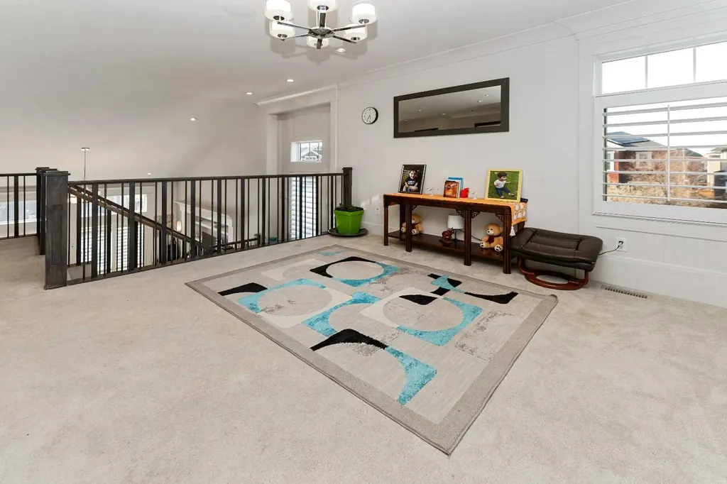 129 Kinniburgh Gardens Chestermere AB T1X0R7
