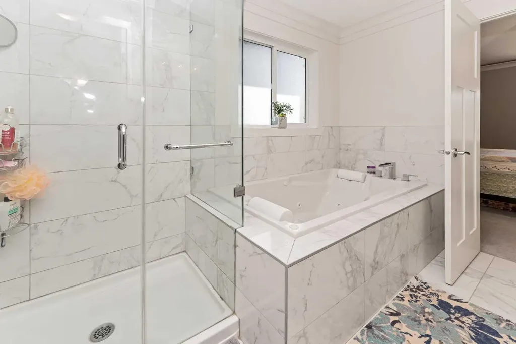 129 Kinniburgh Gardens Chestermere AB T1X0R7