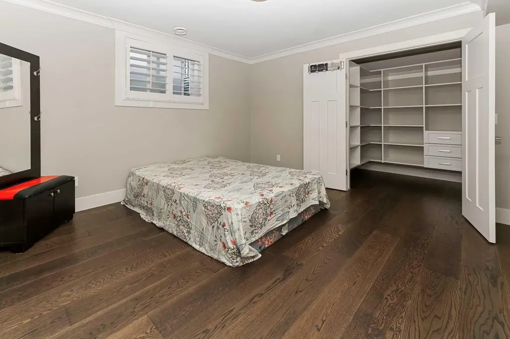 129 Kinniburgh Gardens Chestermere AB T1X0R7