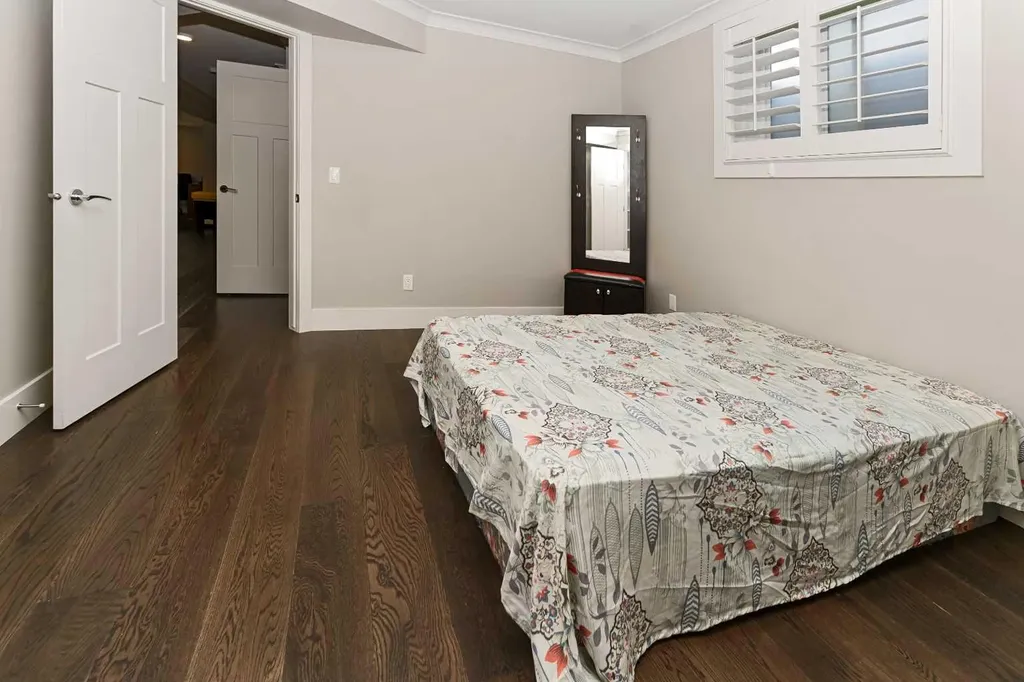 129 Kinniburgh Gardens Chestermere AB T1X0R7